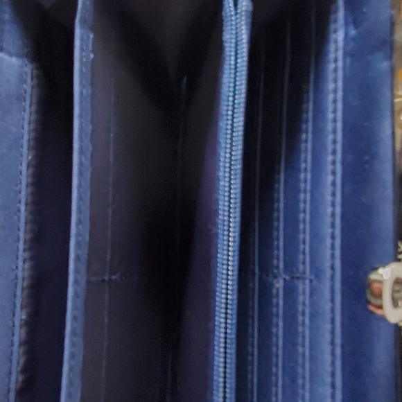 NEW Wilsons Leather Snakeskin Textured Clutch Blue Watercolor Print Wallet - Picture 9 of 16